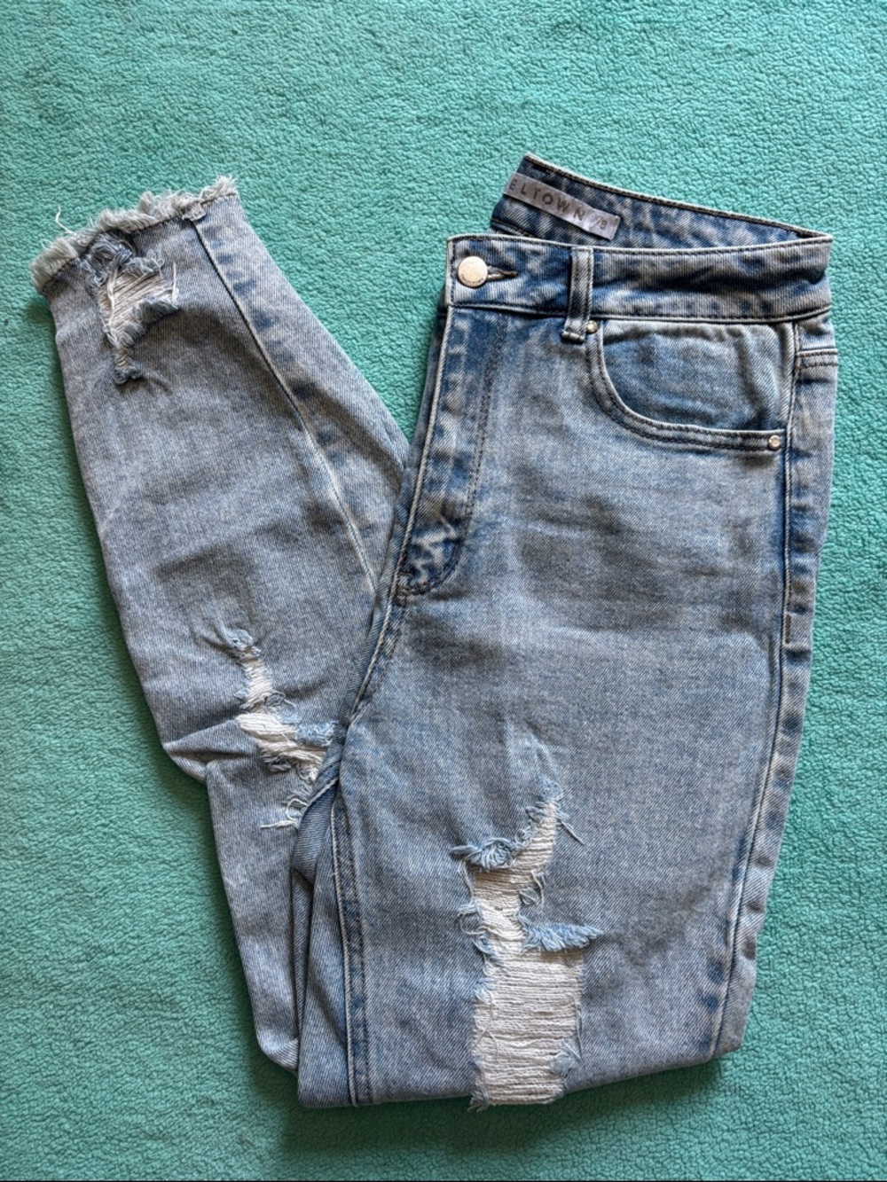 Light Blue Distressed Women’s Jeans